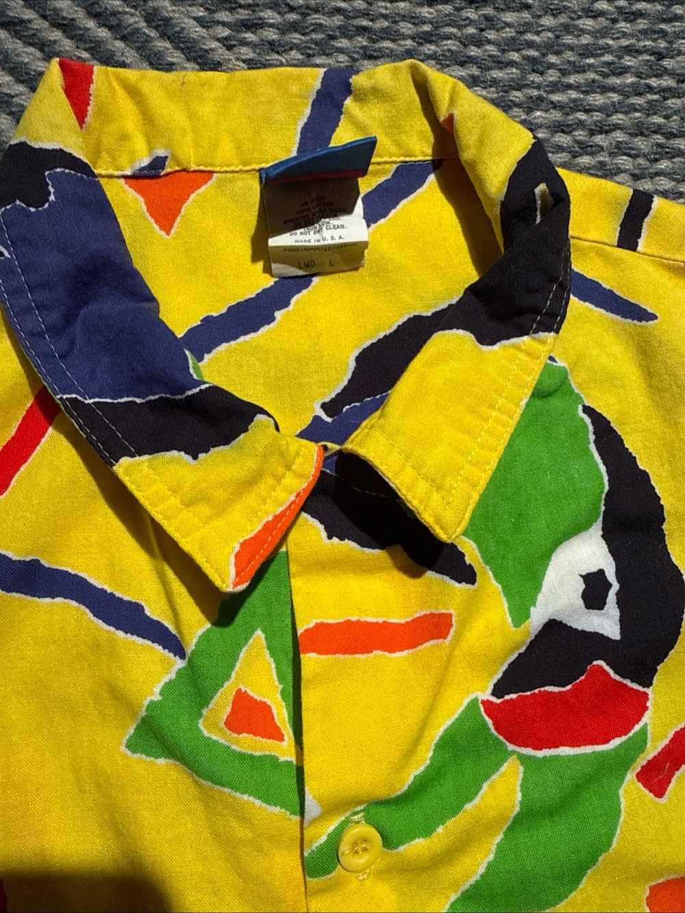 Vintage Op 80s Mens Parrot Yellow Short Sleeve Button Up Shirt Size L - Picture 9 of 10